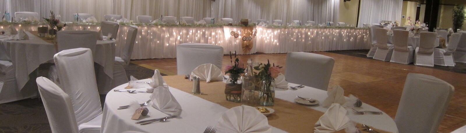 photo of a wedding reception in the berry room in the nutter center
